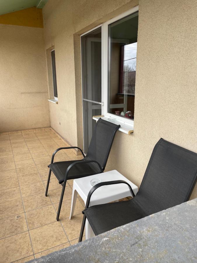 Motorway Alfa Apartament Appartamento Arad Esterno foto