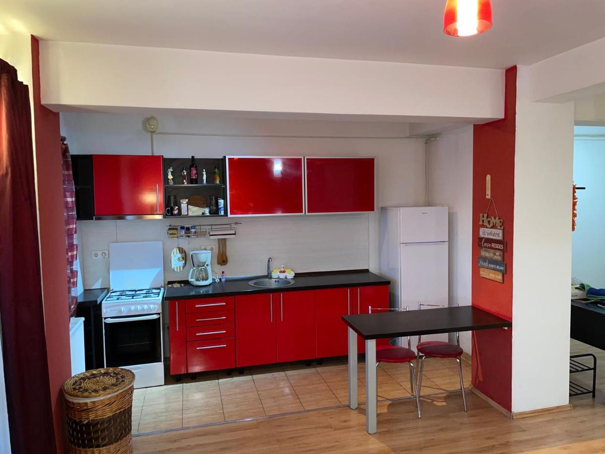 Motorway Alfa Apartament Appartamento Arad Esterno foto